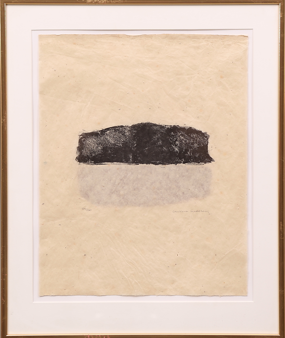 litografi på oblekt papper 174/260, signerad Christina Lindeberg, svart på grått.