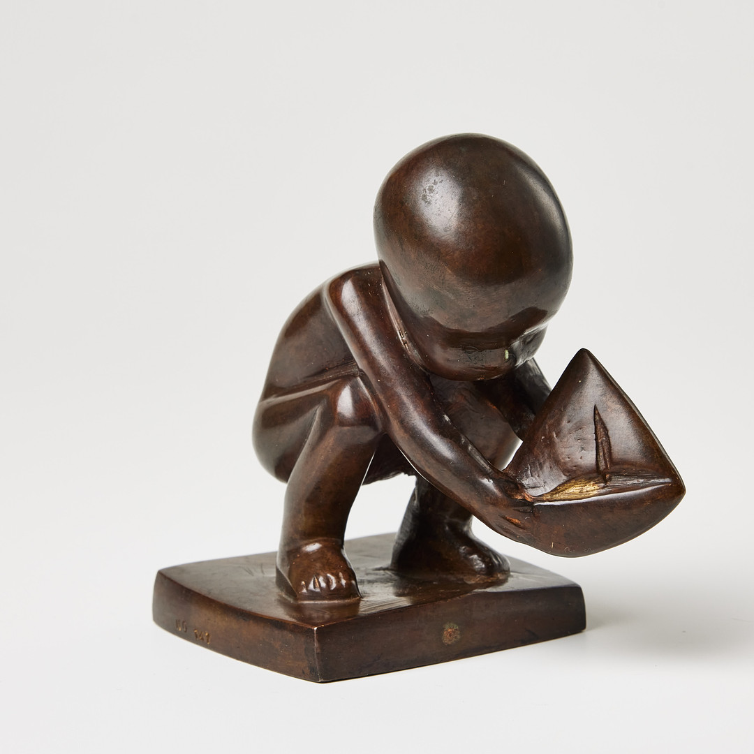 "Storseglaren", skulptur, brons, formgiven 1978.