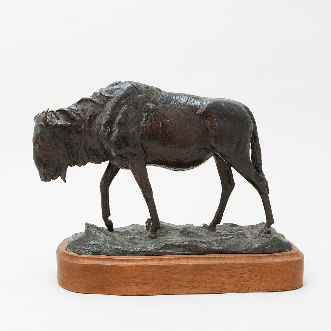 Skulptur, brons, gnu, signerad och numrerad 7-15.
