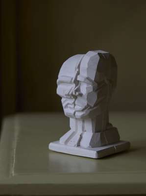 HEAD (PLASTER)
