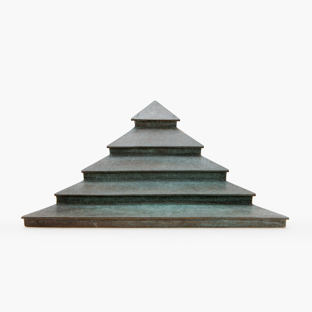 Carl Magnus, Skulptur, Pyramid, brons, signerad, numrerad 9/15 och daterad -86.