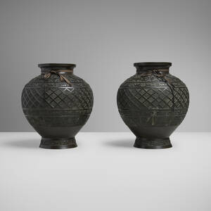 Archaistic vases, set of two