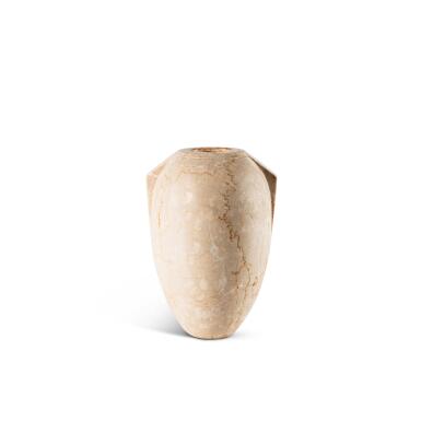 Marguerite De Bayser-Gratry, Vase