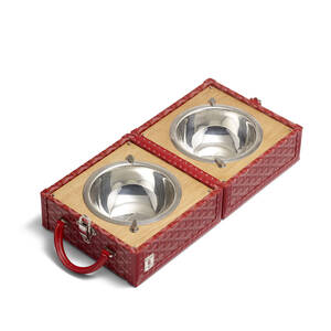 Traveling pet dishes