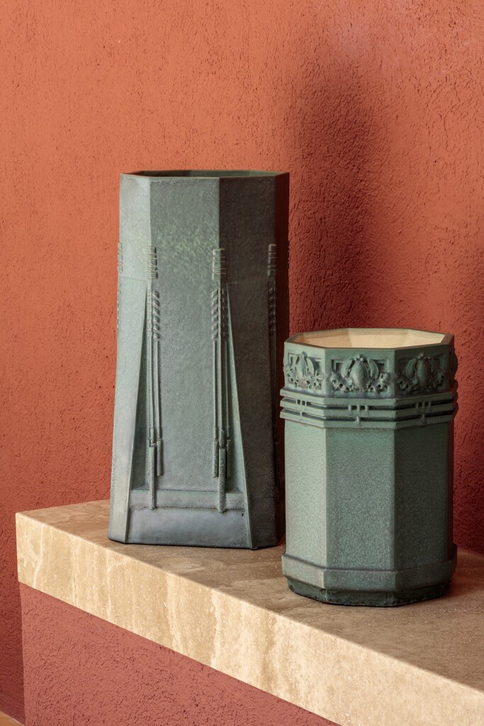 MONUMENTAL VASE, DESIGNED FOR SUSAN LAWRENCE DANA, SPRINGFIELD, CIRCA 1902