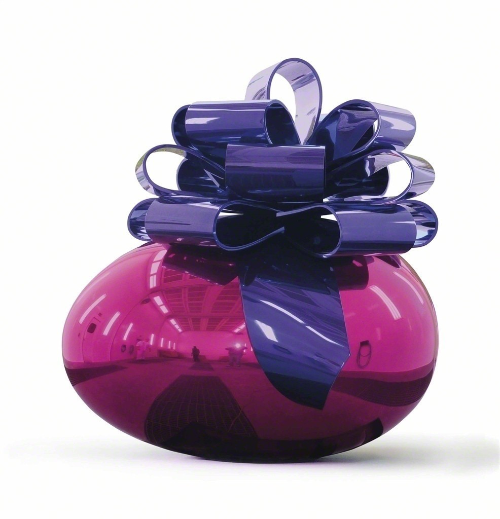 Jeff Koons, Smooth Egg with Bow (Magenta/Violet)