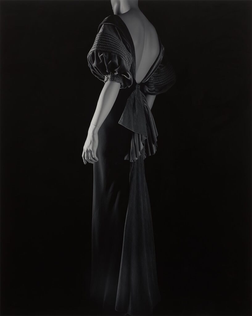 Stylized Sculpture 054 (Designer: Elsa Schiaparelli, 1947)