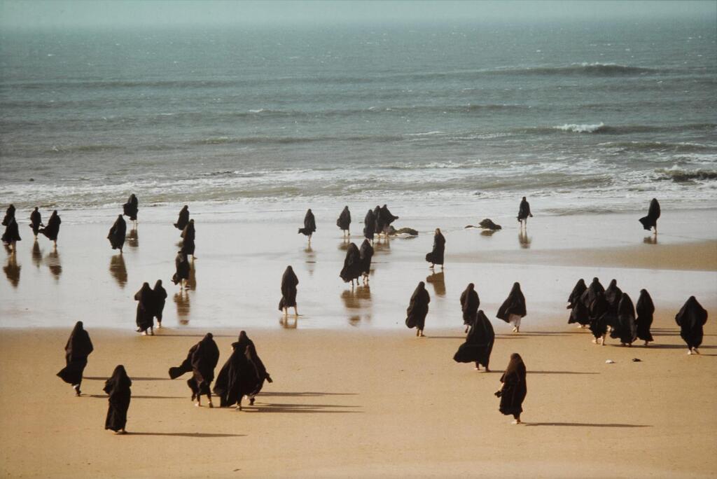 Rapture Series (Women on Beach Scattered)