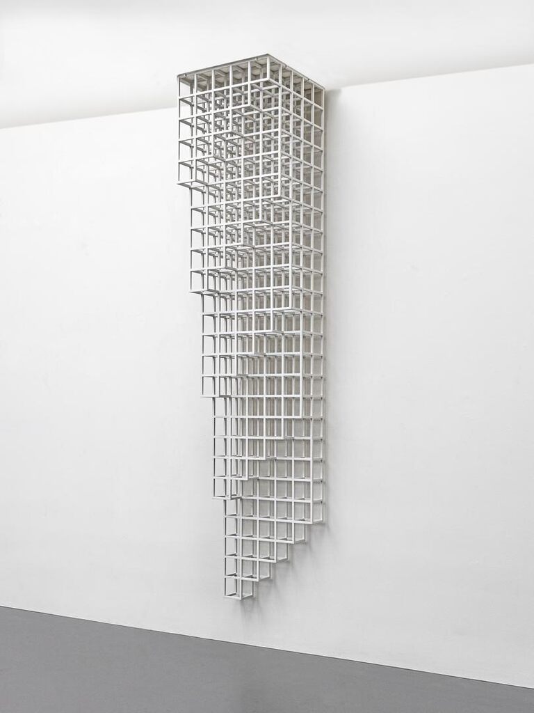 Hanging Structure 24 D
