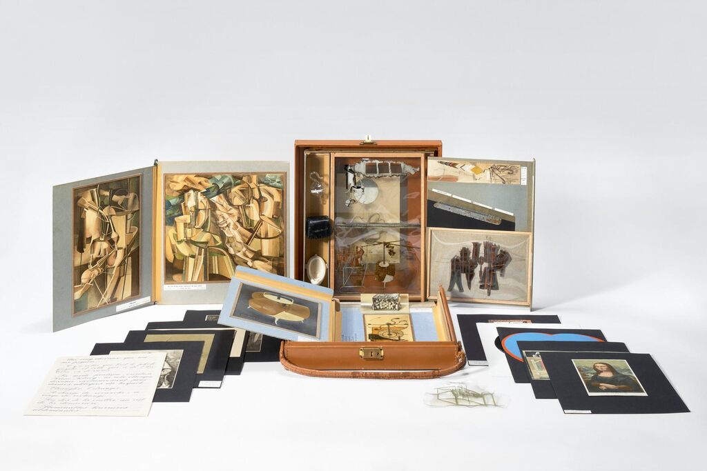 De ou par Marcel Duchamp ou Rrose Sélavy (La Boîte-en-valise), Series A