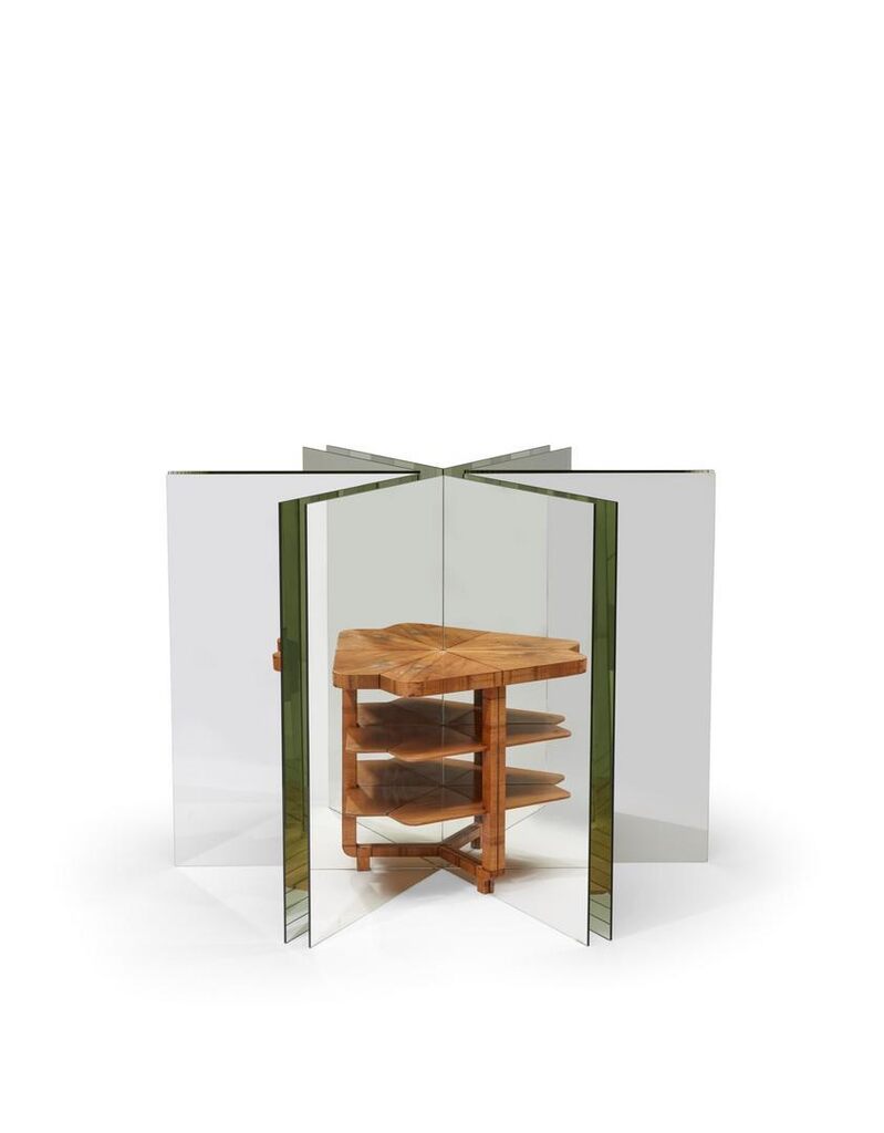 Ein Tisch ist ein Bild (A Table is a Painting)