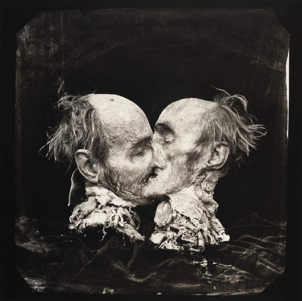 Le Baiser, New Mexico