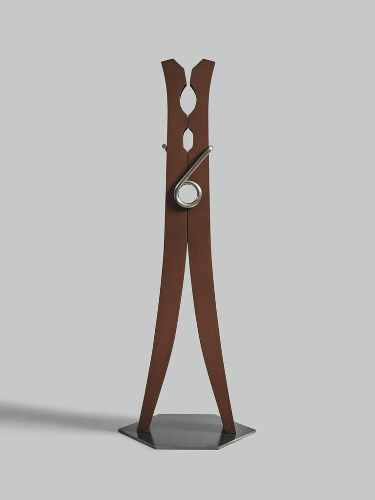 Clothespin—45 Foot Version (Model)