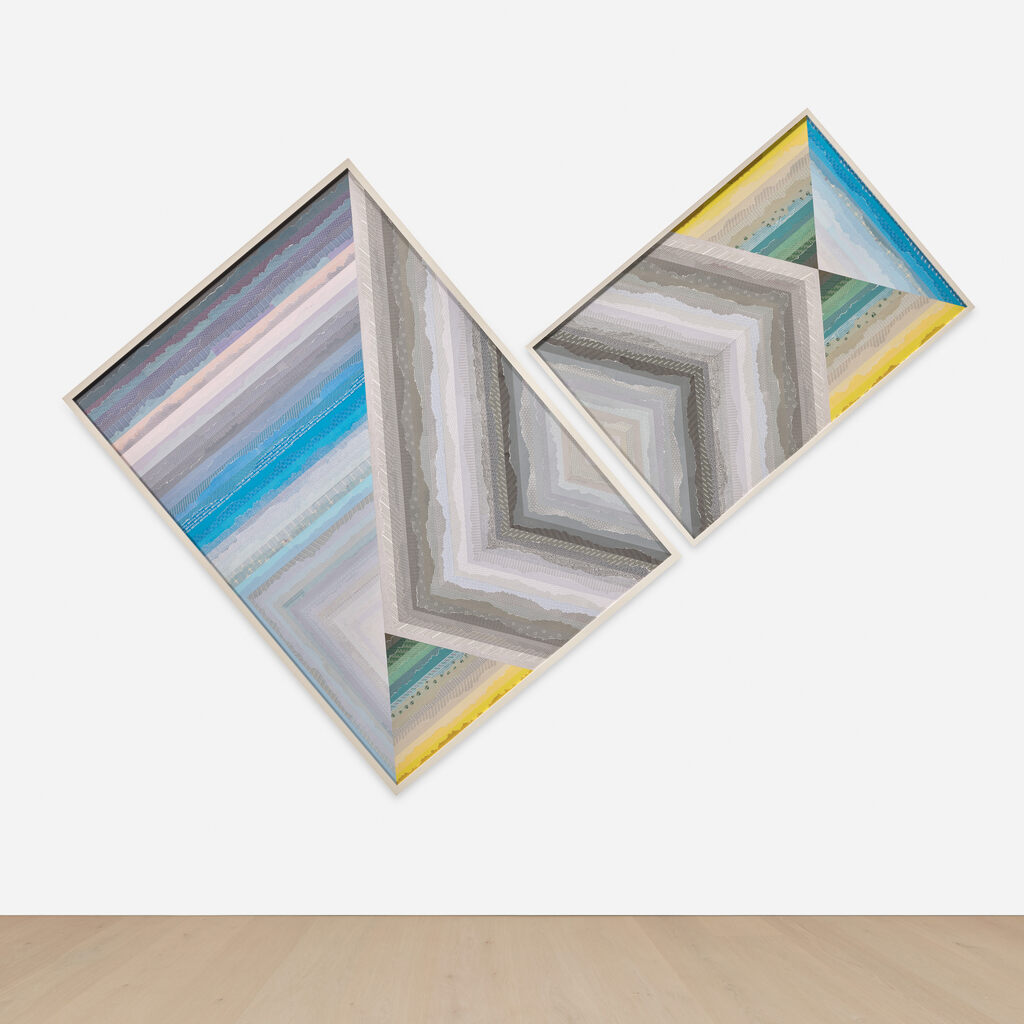 Black and White Diamond Glow – Trustworthy X – x #174