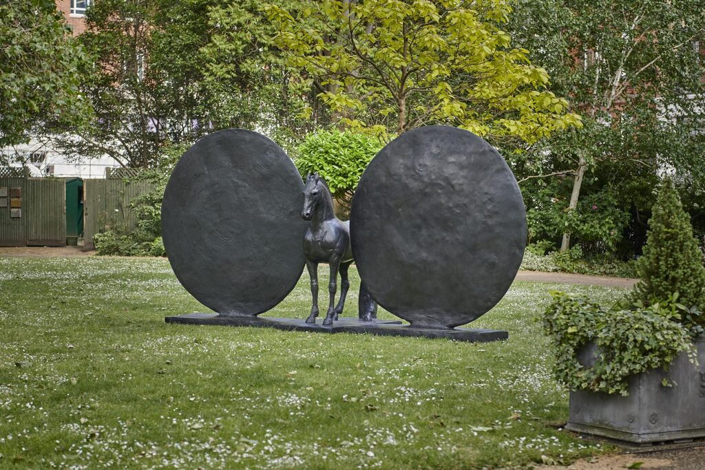 Union (Horse with Two Discs)