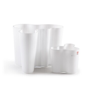 Two Savoy vases, designed in 1936, ours circa 2000