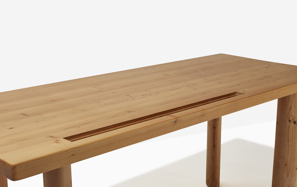 TABLE DE TRAVAIL POUR ORDINATEUR, COMMANDE SPÉCIALE, CRÉÉE POUR L'APPARTEMENT DE CHARLOTTE PERRIAND, RUE LAS CASES, PARIS