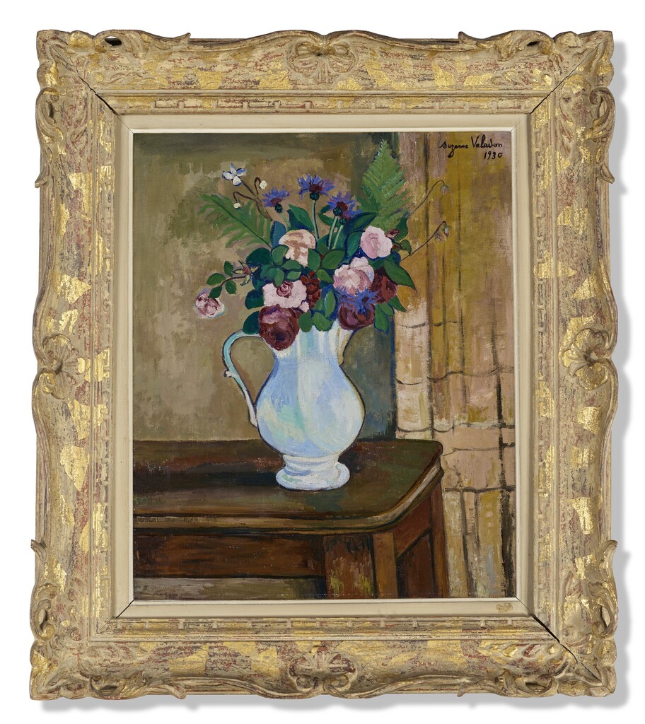 Bouquet de roses, bleuets et fougères
