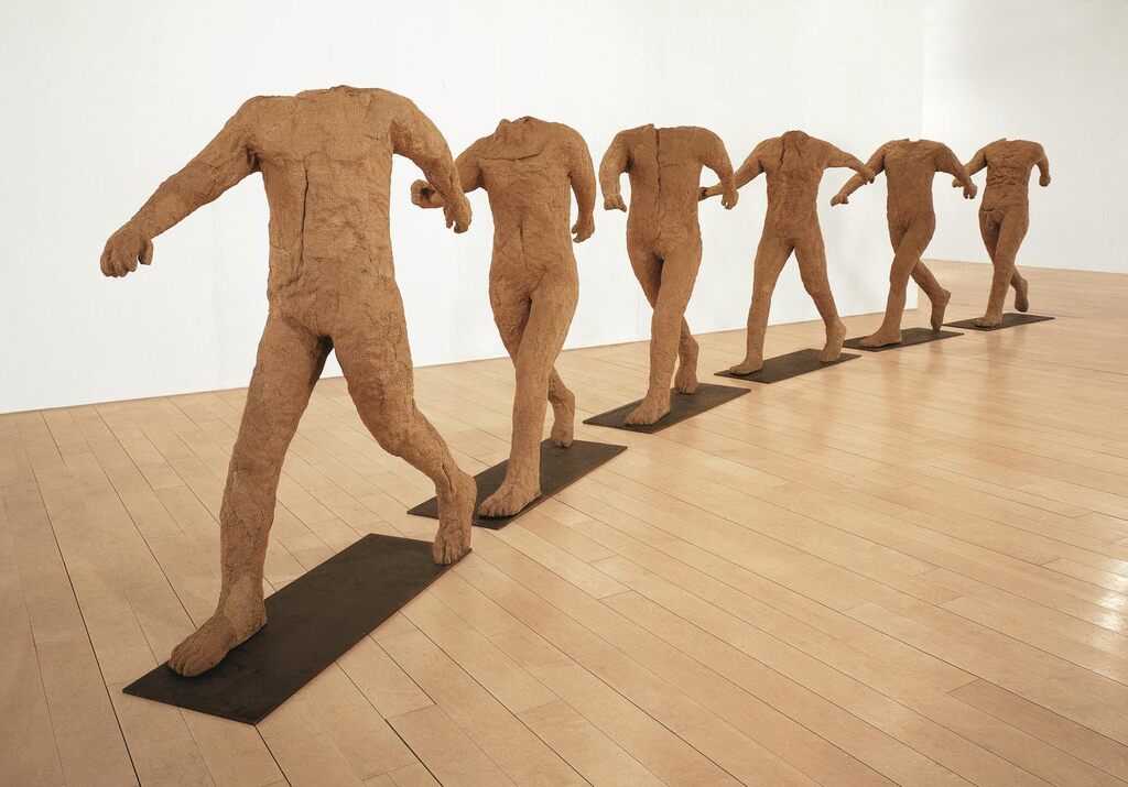 Dancing Figures