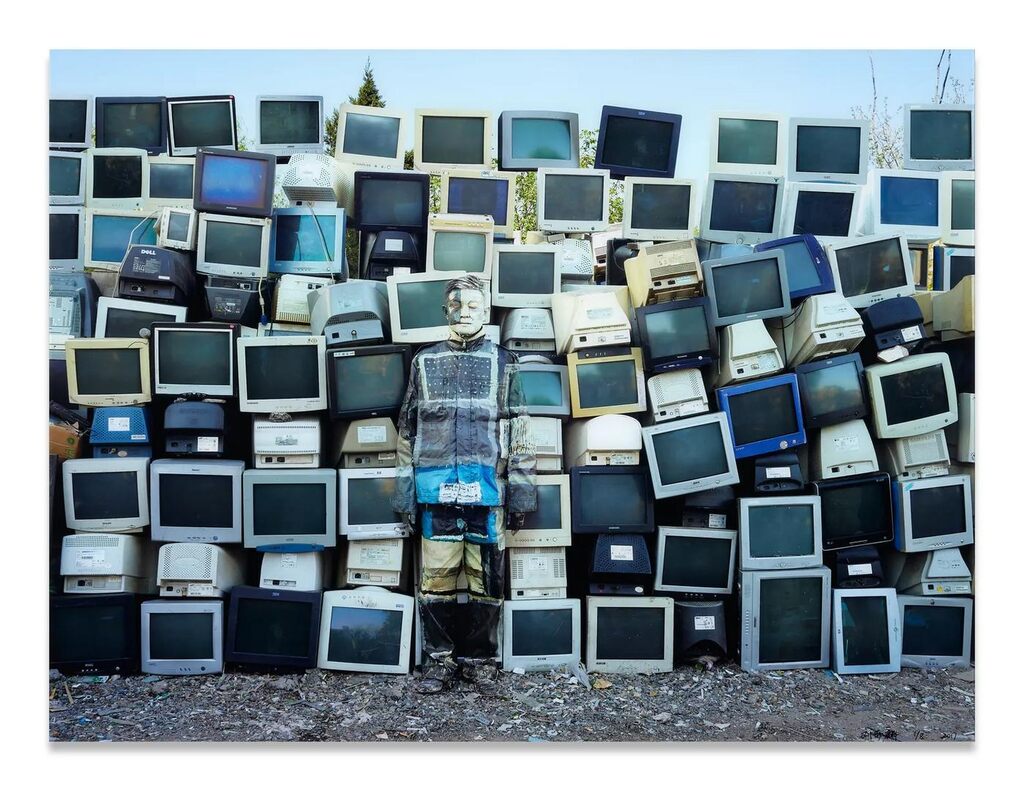 Screens in Rest of Hiding in the City