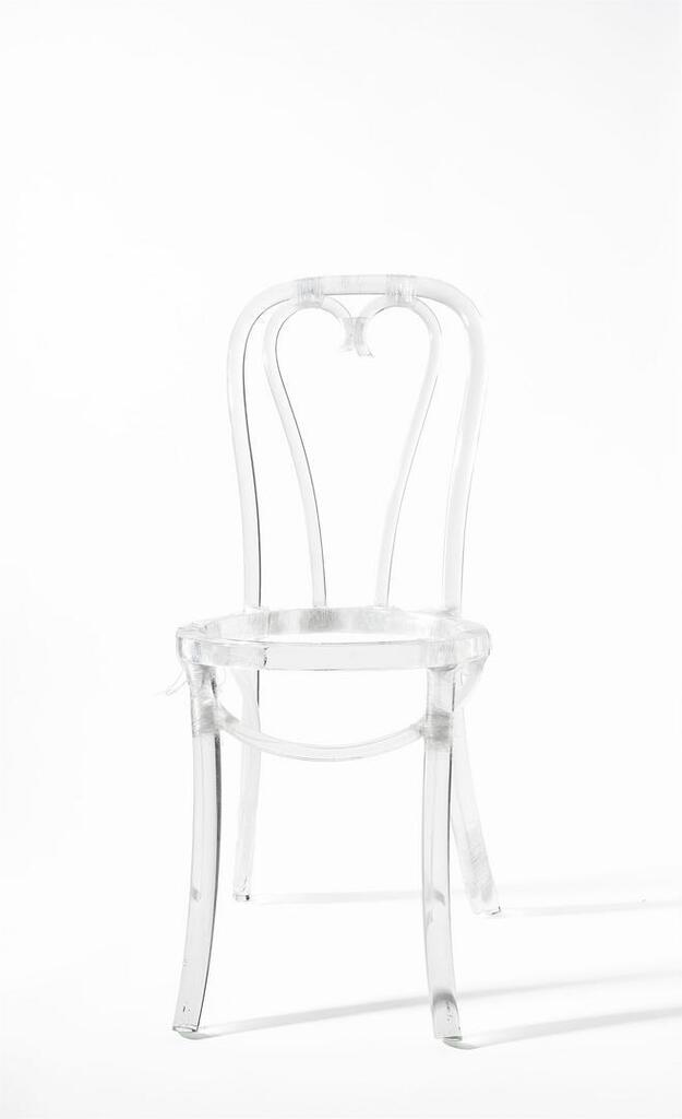 Chair (clear)