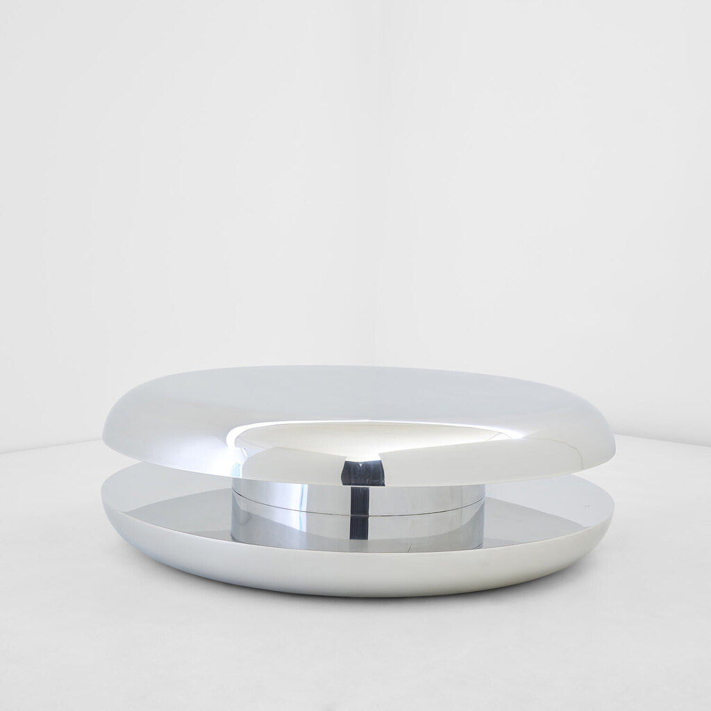 'Yo-Yo' coffee table