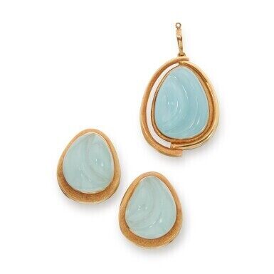 Pair of Gold and Chalcedony Earclips and Pendant