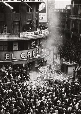 Explosives in the streets during the fall of the regime of Juan Peron, Buenos Aires