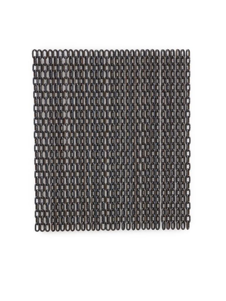 HER LOOK GAVE ME TO UNDERSTAND THAT HER PROBLEMS WERE NOT TO BE DISCUSSED