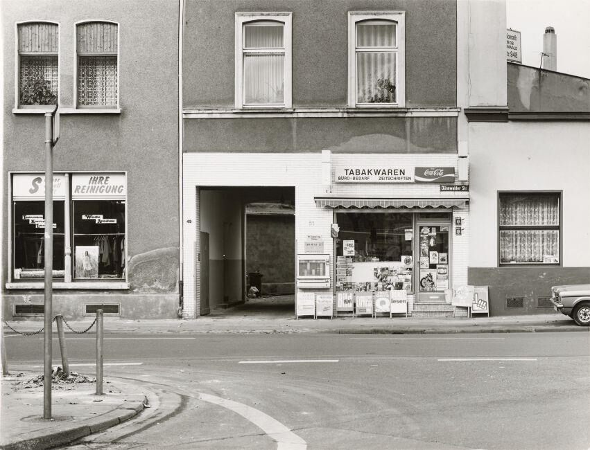 Köln-Mülheim, Dünnwalder Strasse 49, from the series ”Trinkhallen”