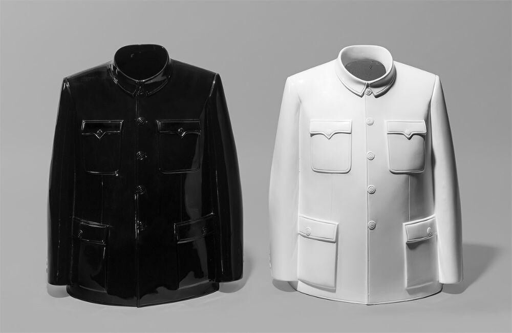 Legacy Mantle (Black and White) / Legacy Mantle (Black)