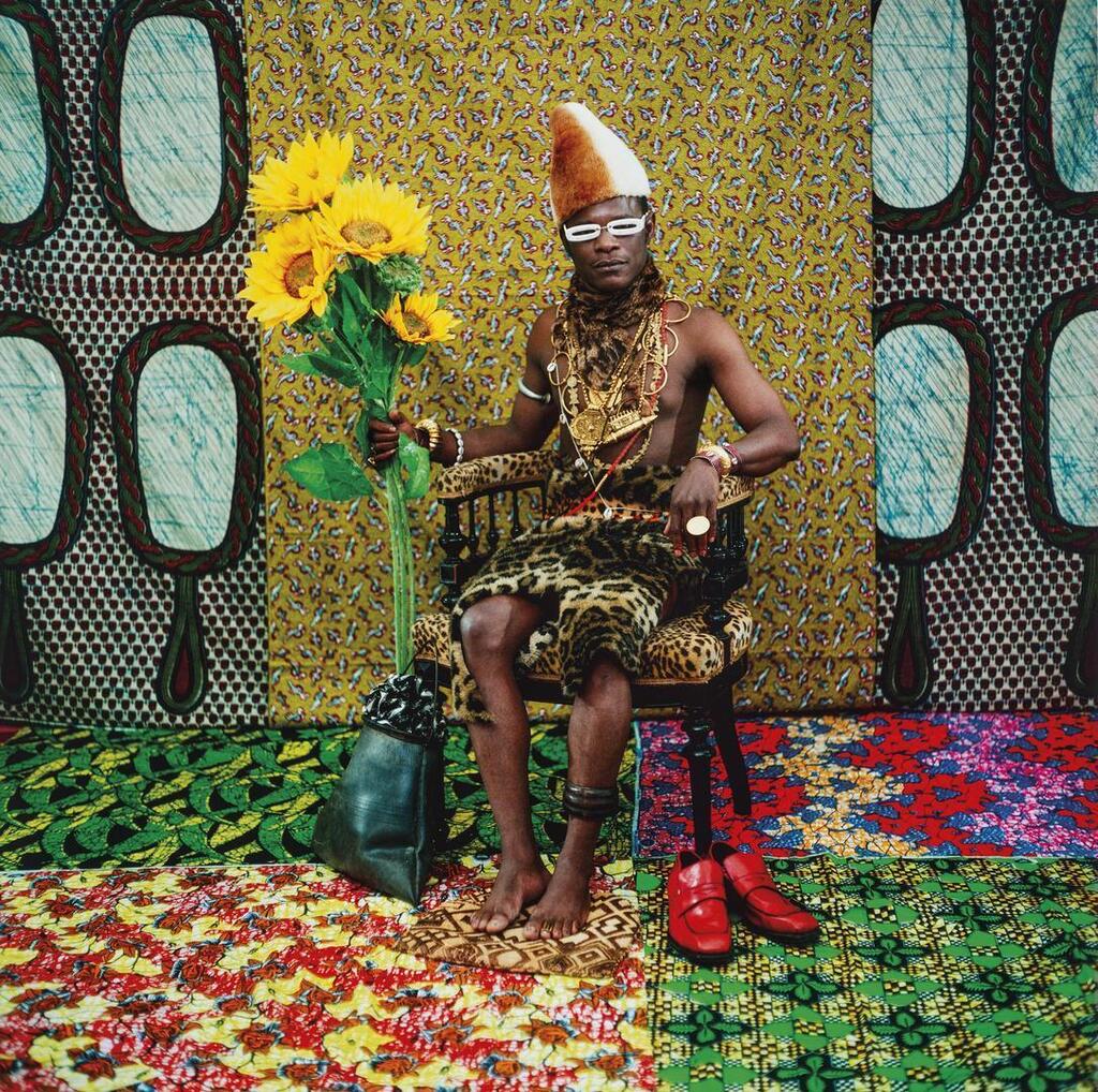 The chief who sold Africa to the colonialist J0216, (Tati Series), 1997