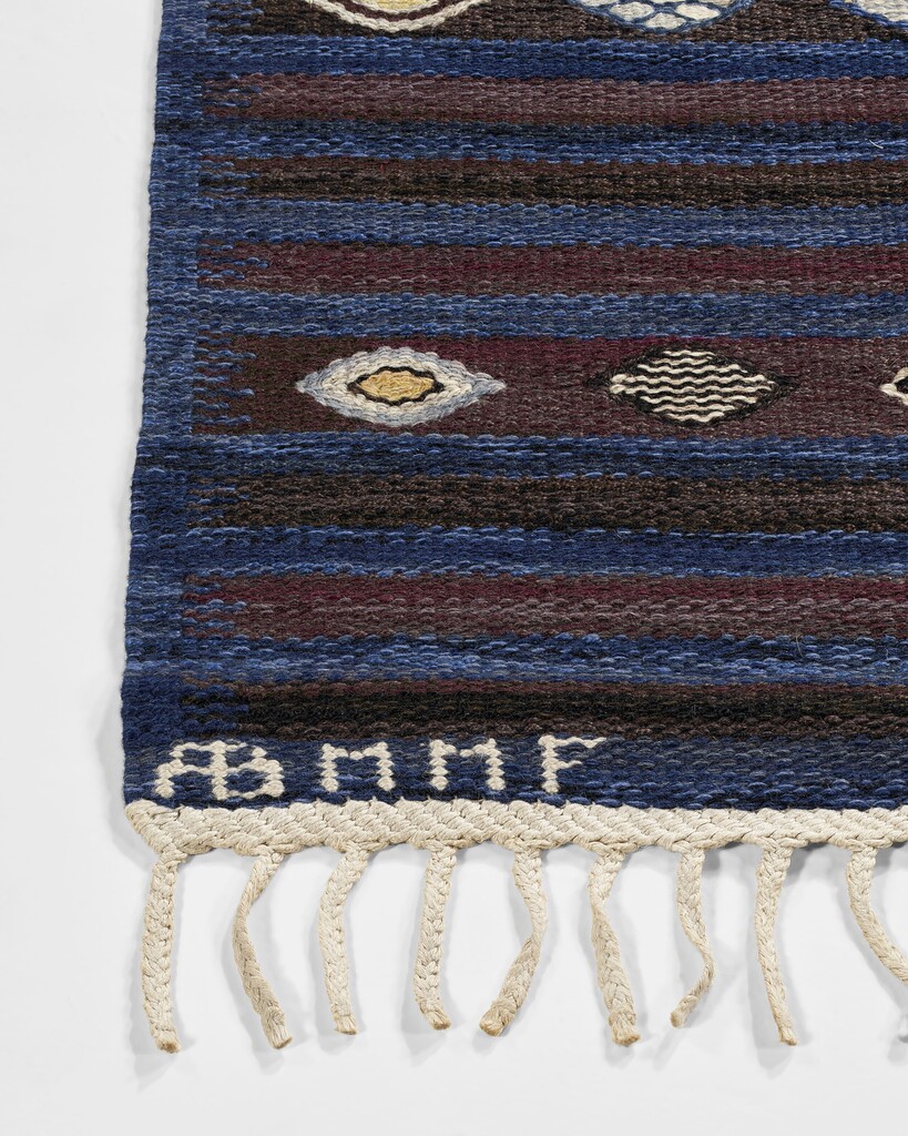 BLÅBÄR, MÖRK' CARPET, DESIGNED 1946