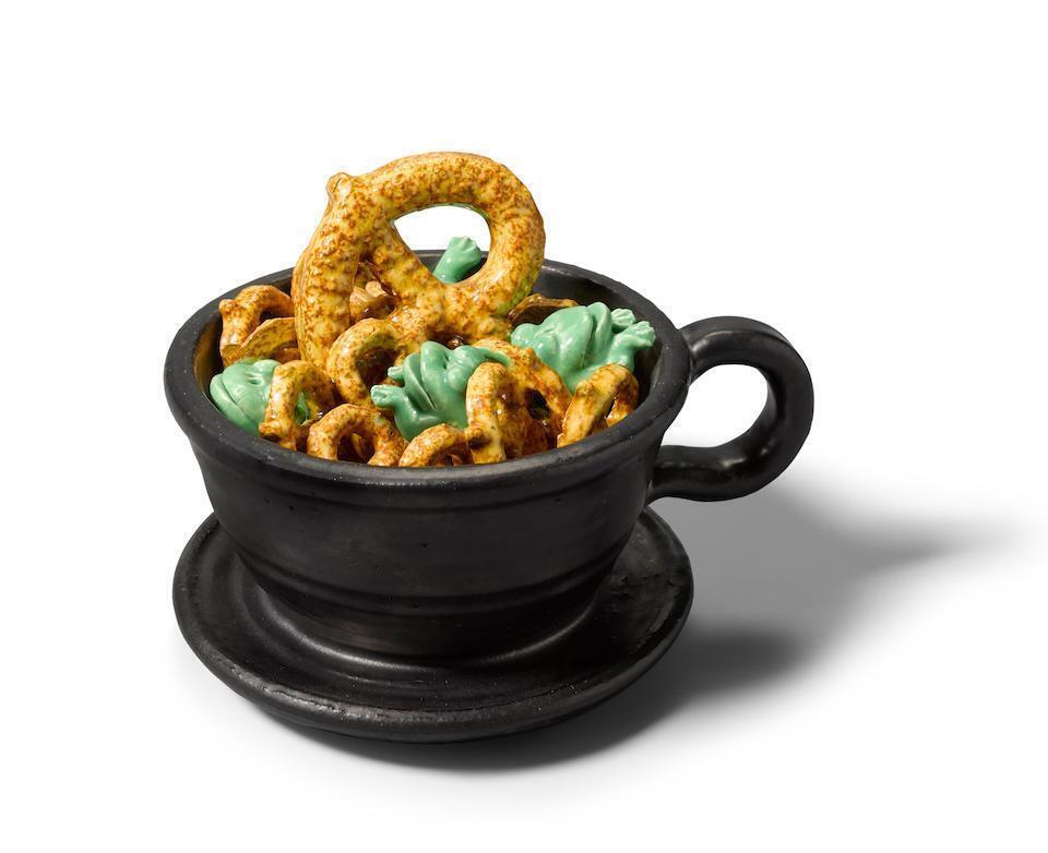 Pretzel Cup