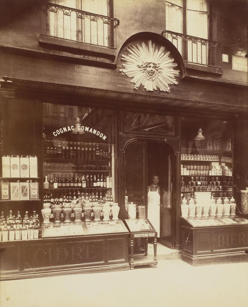 Au Soleil d'or, Place de l'École 5, 1902