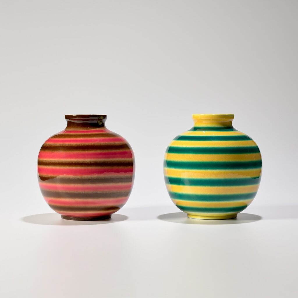 Two vases, model no. 5913, from the 'Zonati' series
