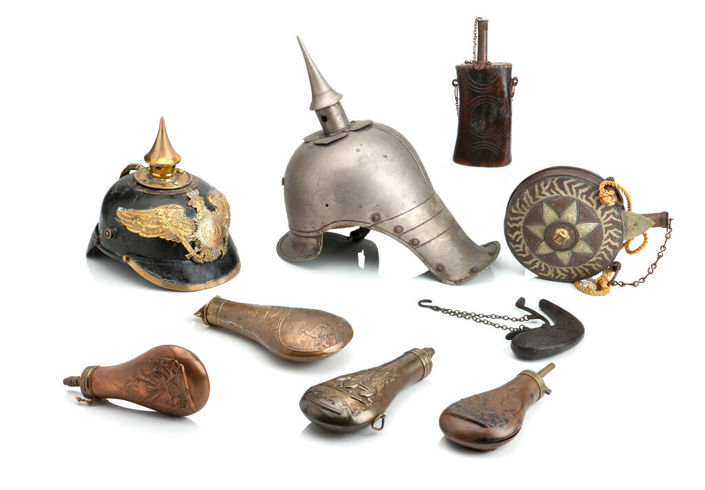 A 19TH CENTURY PRUSSIAN PICKELHAUBER HELMET