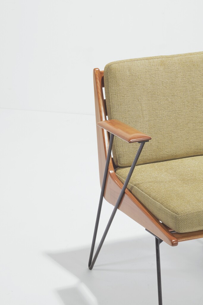 PAIRE DE FAUTEUILS, LE MODÈLE CRÉÉ EN