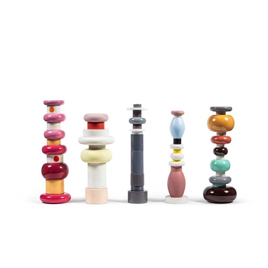 Ensemble de cinq totems "Flavia"