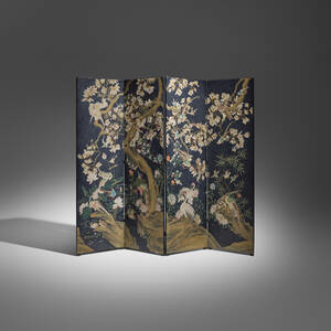 Large folding screen