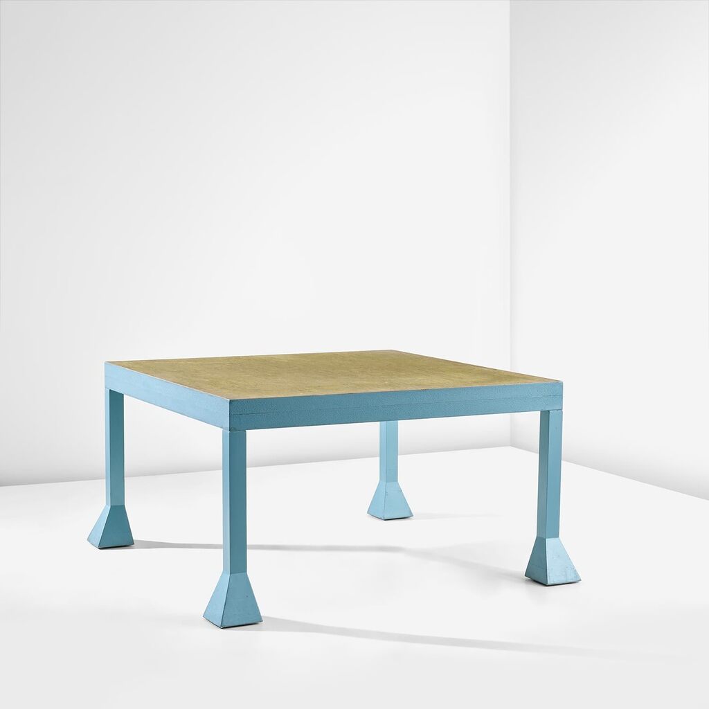 Unique 'Spaziale' table