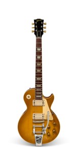 A SOLID-BODY ELECTRIC GUITAR, LES PAUL STANDARD