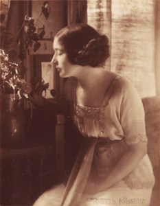 Vera Bell, New York City, c. 1910
