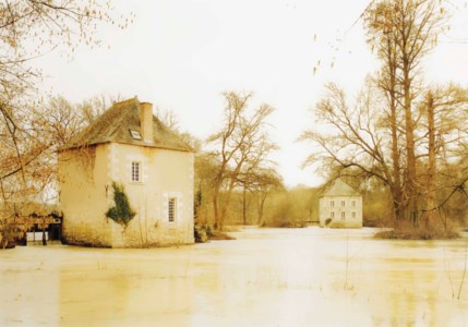 Les Fleuriaux, France