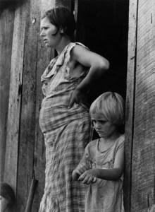 Sharecropper's wife and child, Arkansas