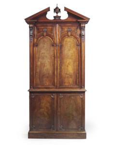 ATTRIBUTED TO THOMAS CHIPPENDALE, CIRCA 1770