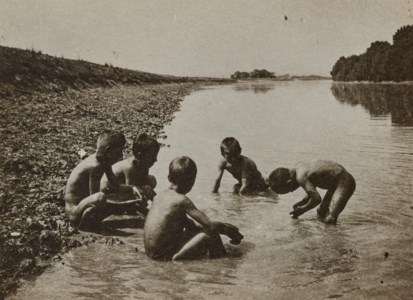 Hungary (Bathers), June 30, 1917