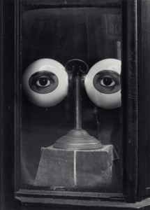 Optician's Shop Window (Version B), New York, 1939