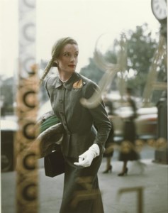 Wenda Parkinson, American Vogue cover, 1949