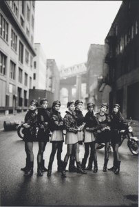 Cindy Crawford, Tatjana Patitz, Helena Christensen, Linda Evangelista, Claudia Schiffer, Naomi Campbell, Karen Mulder, Stephanie Seymour, Brooklyn, New York, American Vogue, 1991